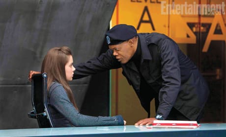 Barely Lethal Photos: Samuel L. Jackson Lectures Hailee Steinfeld