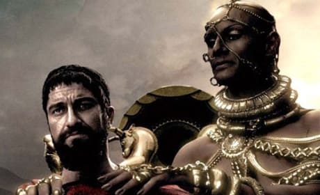 Gerard Butler and Rodrigo Santoro in 300