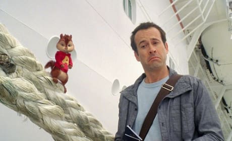 Jason Lee and Alvin in Chipwrecked