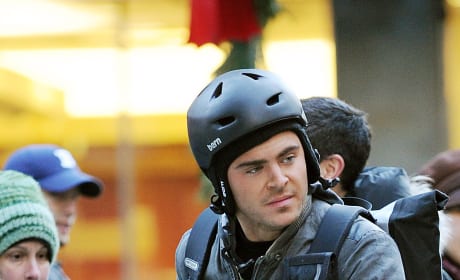 Zac Efron Caught on Set of New Year's Eve in NYC