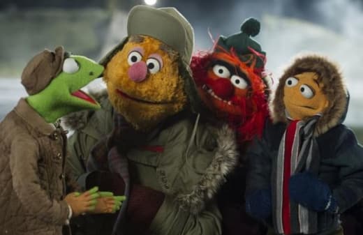Muppets Most Wanted Kermit Fozzie Walter