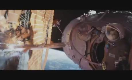 Gravity Trailer and Photos: George Clooney & Sandra Bullock Lost in Space