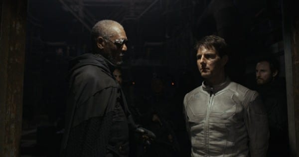 Oblivion Morgan Freeman Tom Cruise