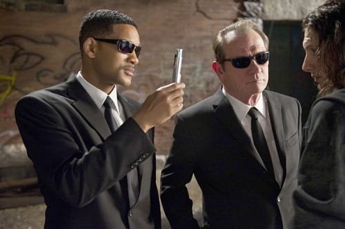 Tommy Lee Jones and Will Smith in Men in Black 3
