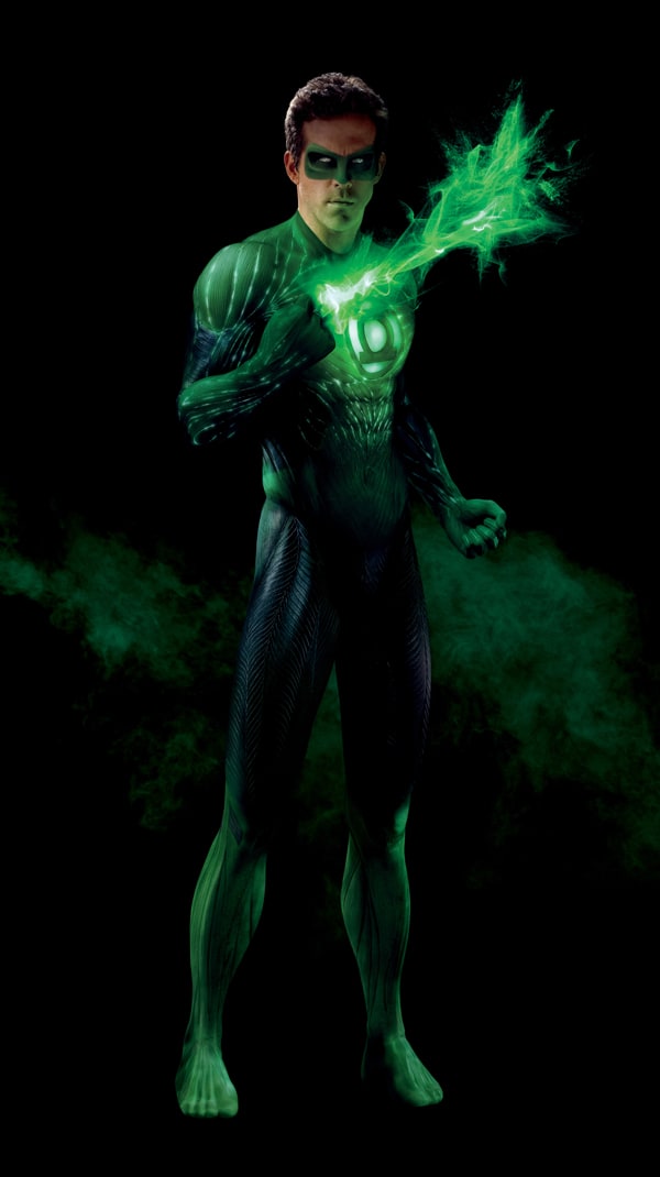 Ryan Reynolds Rocks Green Lantern Suit