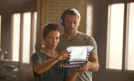 Hugh Jackman Stars in Real Steel