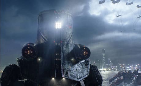Pacific Rim Gets New Batch of Stills