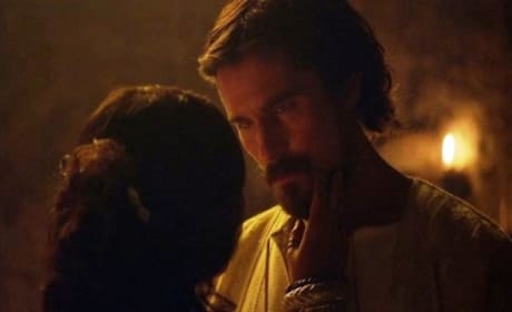 Exodus Gods and Kings Clip: Moses Finds Love