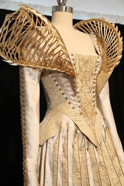 Snow White and the Huntsman: The Evil Queen Costume