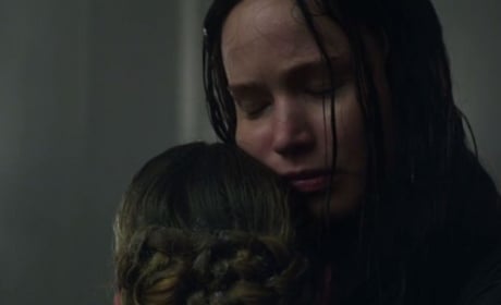 Mockingjay Part 1 TV Trailer: They’re Coming, Katniss!