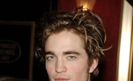Robert Pattinson to Star in Twilight