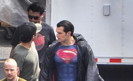 Henry Cavill Superman v Batman: Dawn of Justice Set Photo