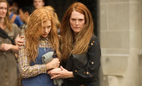 Carrie: Julianne Moore on Stephen King as “Humanist”