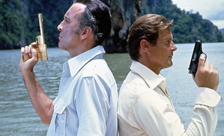 Christopher Lee Roger Moore The Man with the Golden Gun