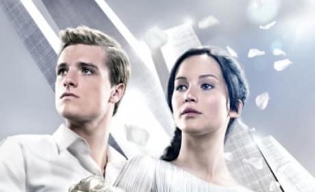 Catching Fire Gets Two New Posters: Katniss and Peeta's Victory Tour