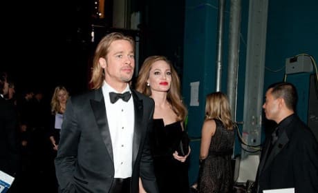 Brad PItt and Angelina Jolie Backstage at the Oscars