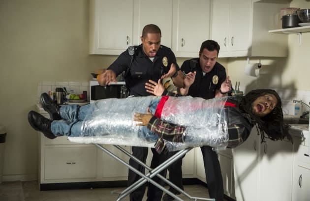 Damon Wayans Jr. Jake Johnson Let's Be Cops