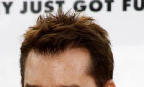 Smokin Aces Cast Movie Fanatic Sleazy entertainer buddy aces israel (jeremy piven) incurs the wrath of crime boss primo sparazza when he agrees to testify against the las vegas mob. smokin aces cast movie fanatic