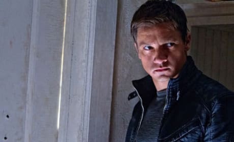 Jeremy Renner in Bourne Legacy