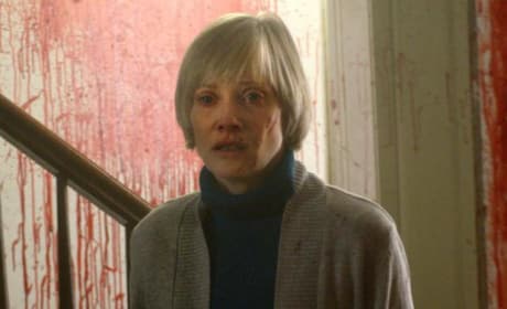 Horror Icon Barbara Crampton Talks We Are Still Here, Tight Knit Genre Community